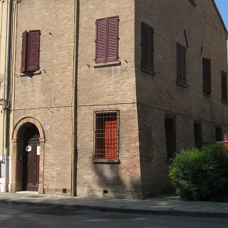 Cost 3* Ferrara