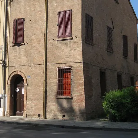 Cost 3* Ferrara