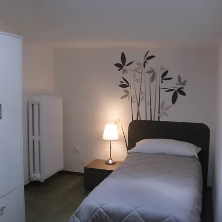 Vendégház Cost Ferrara